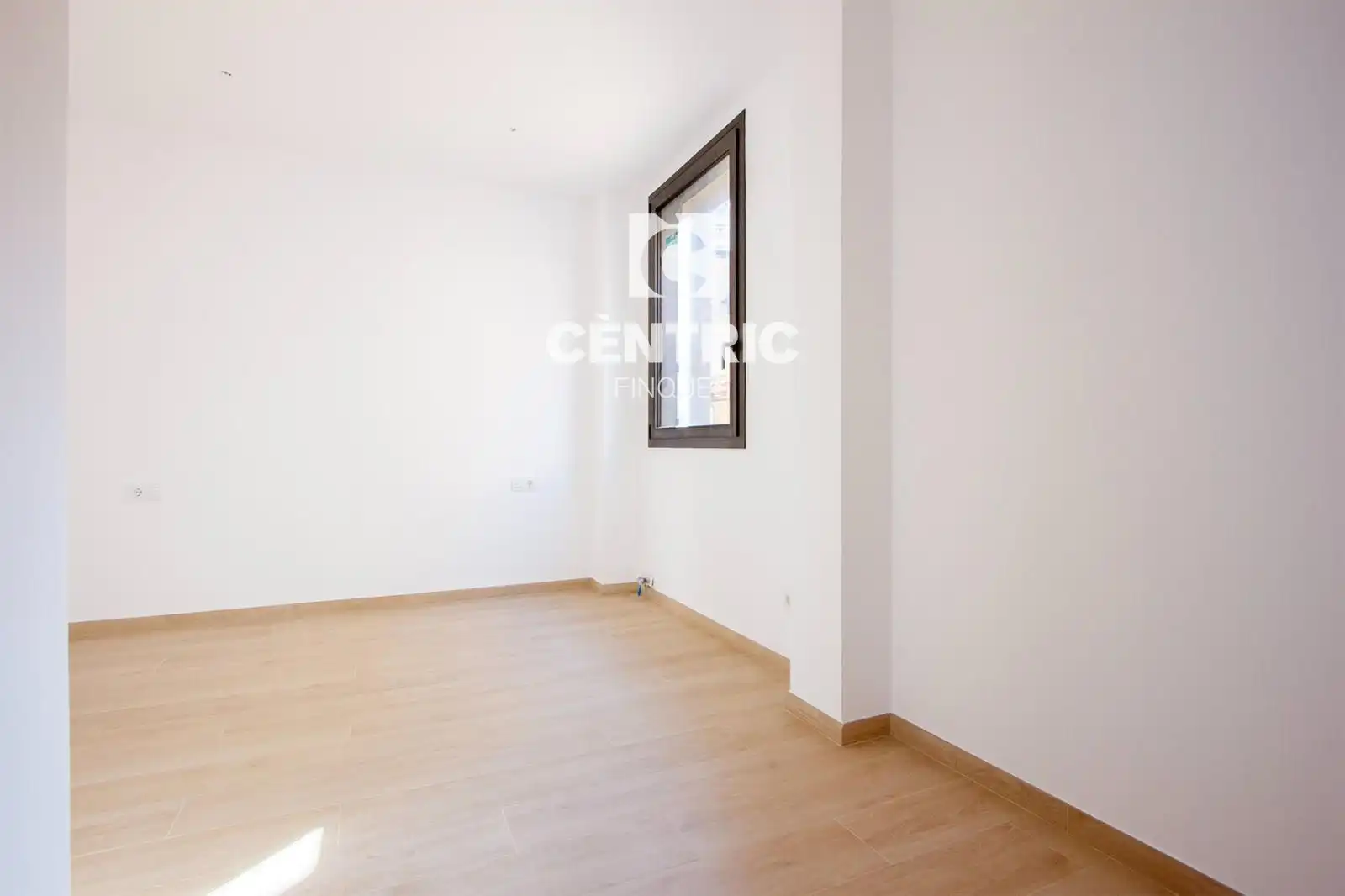Einfamilien-Reihenhaus zum Verkauf in Barri del Centre