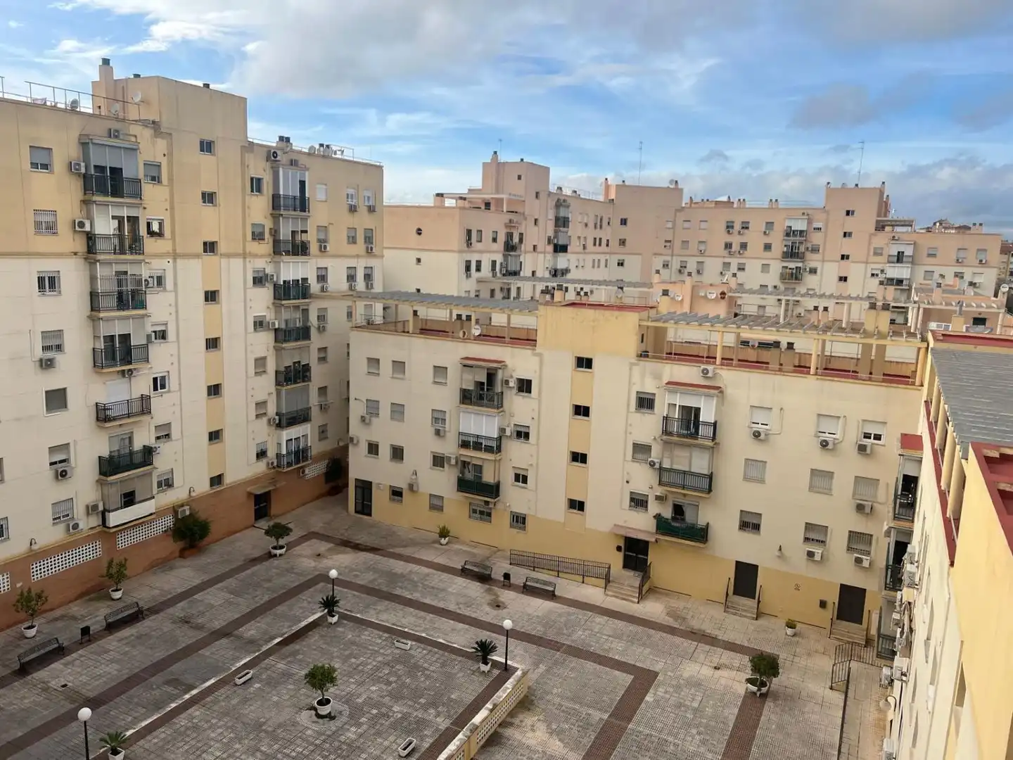Exterior view of Flat for sale in Sevilla  with Air Conditioner