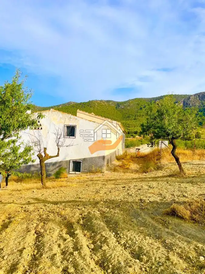 Country house for sale in Vélez-Rubio