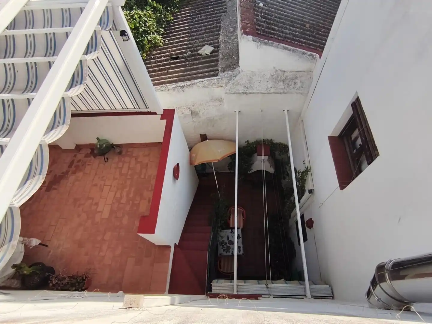 Balcony of Houses for sale in Mairena del Alcor  with Air Conditioner and Heating