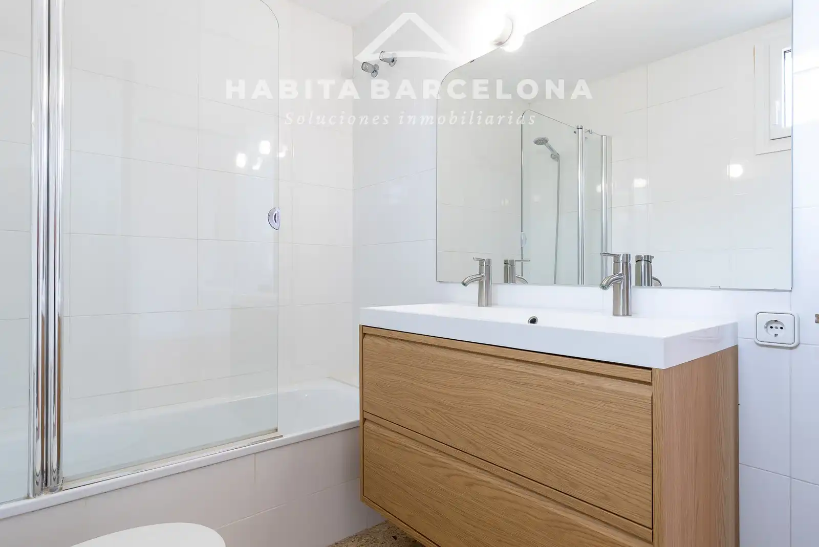 Bany de Àtic de lloguer en Sarrià - Sant Gervasi