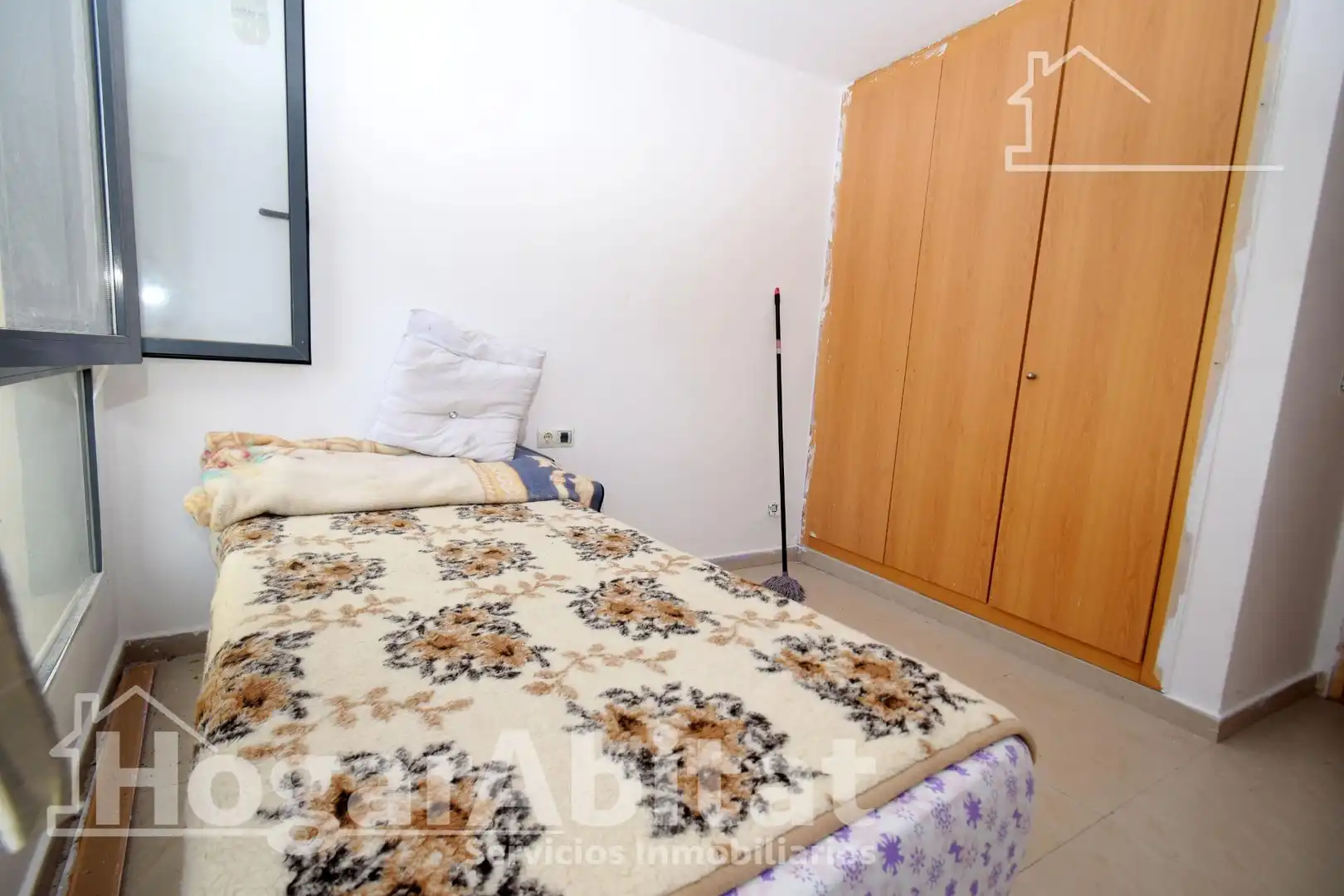 Dormitori de Pis en venda en Llíria amb Aire condicionat i Terrassa