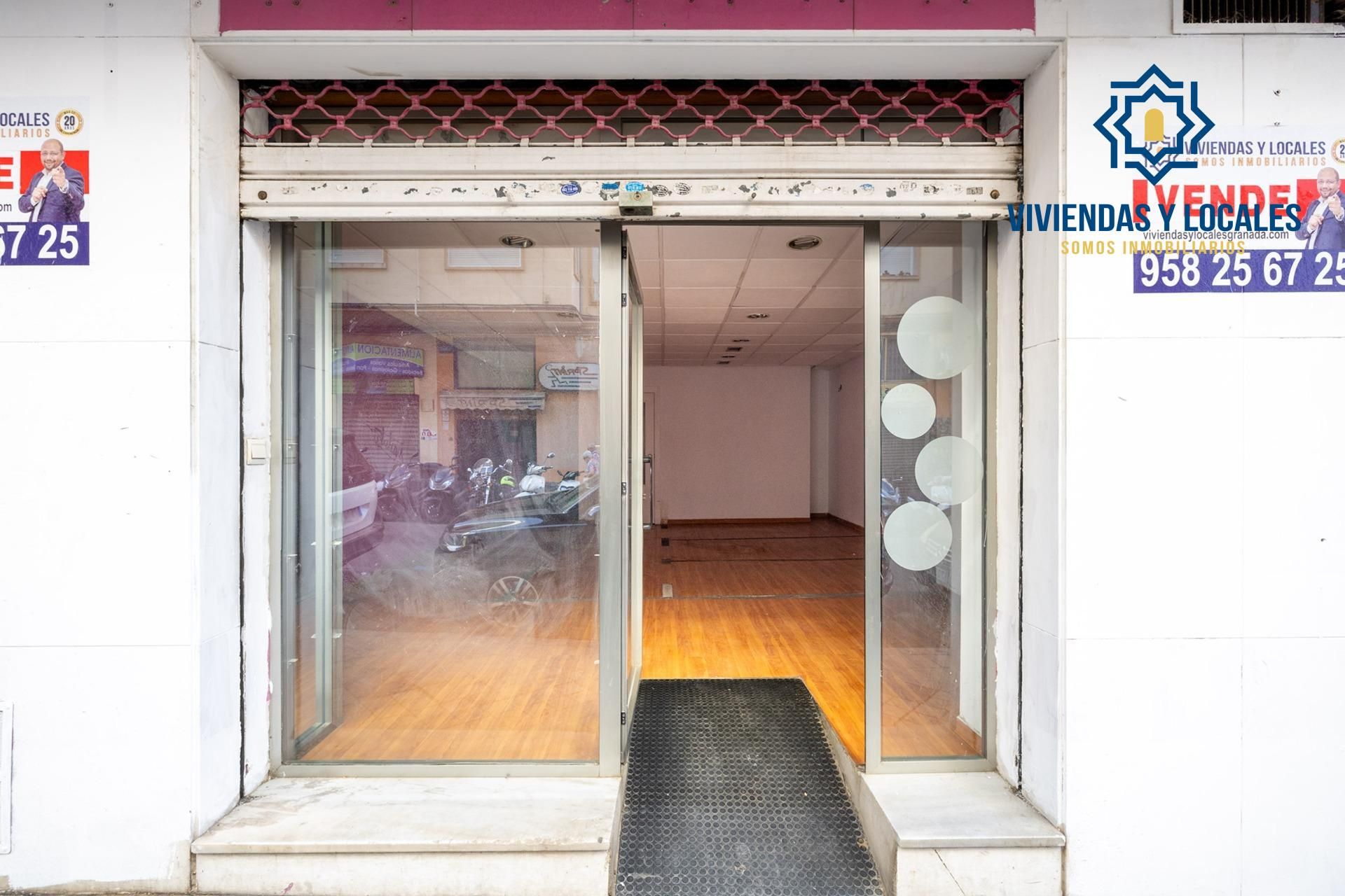 Premises for sale in  Granada Capital