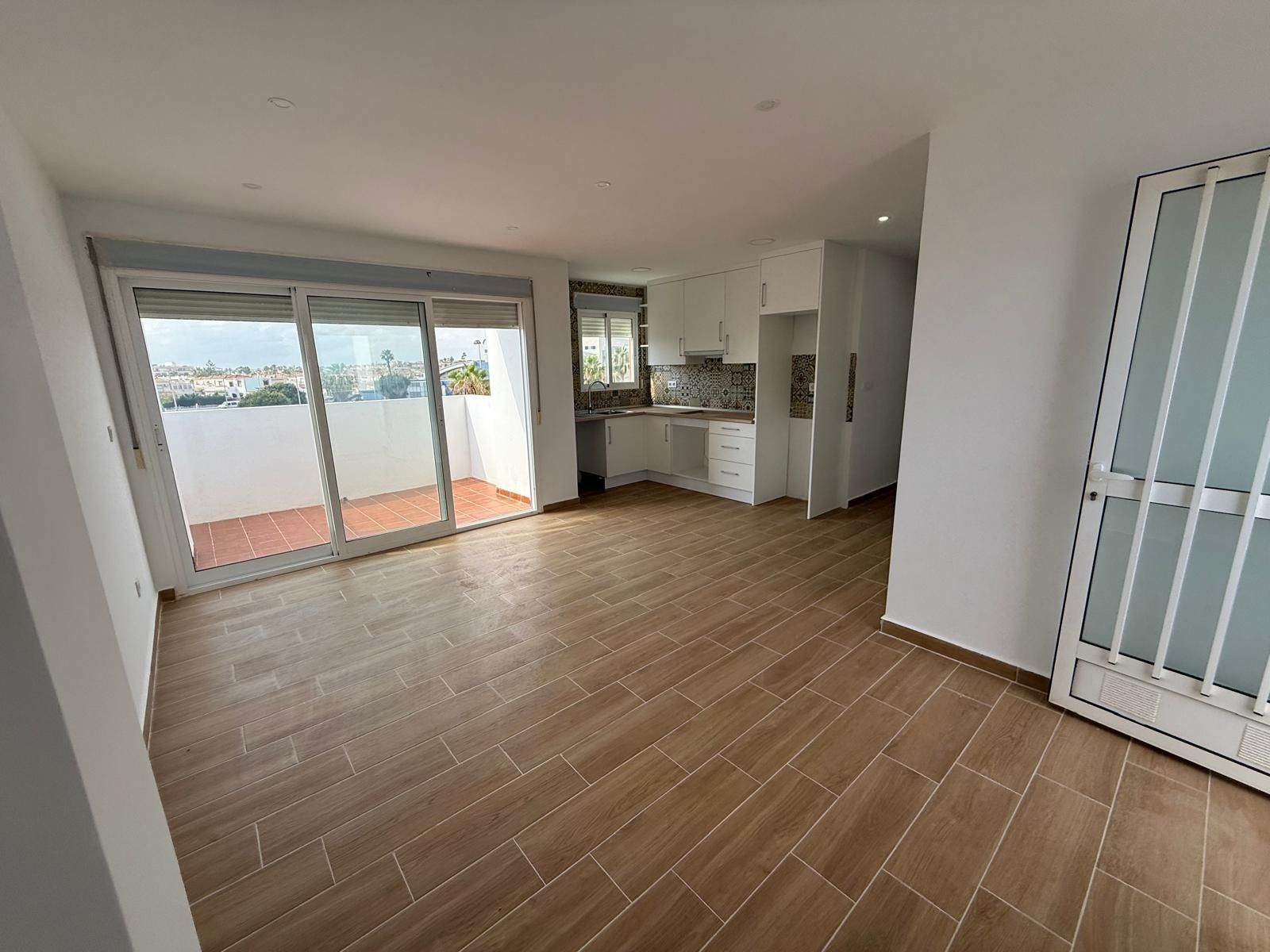 Exterior view of Attic to rent in Orihuela  with Terrace, Swimming Pool and Balcony