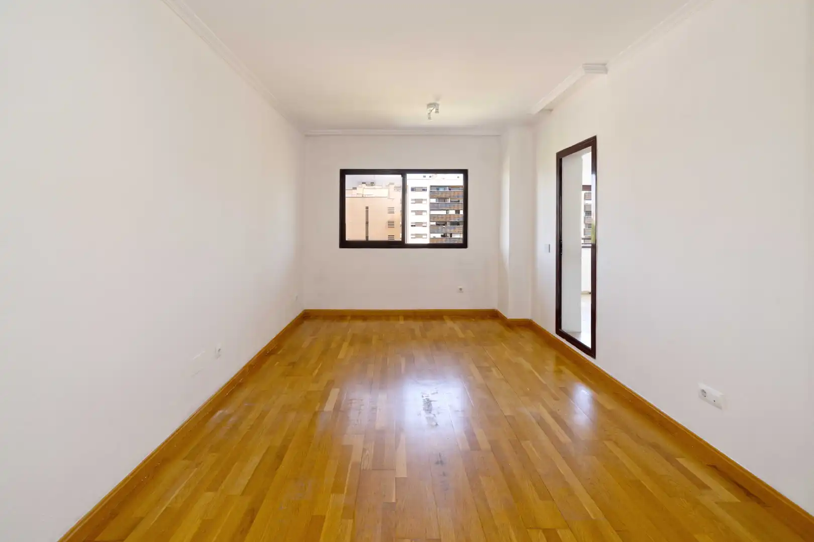Living room of Flat for sale in Málaga  with Air Conditioner, Heating and Terrace