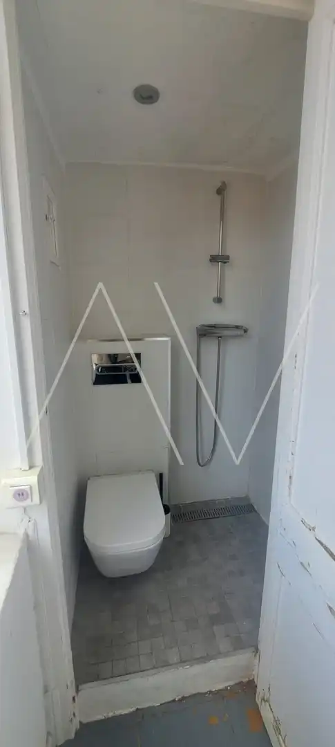 Baño de Piso de alquiler en Barcelona con Balcón