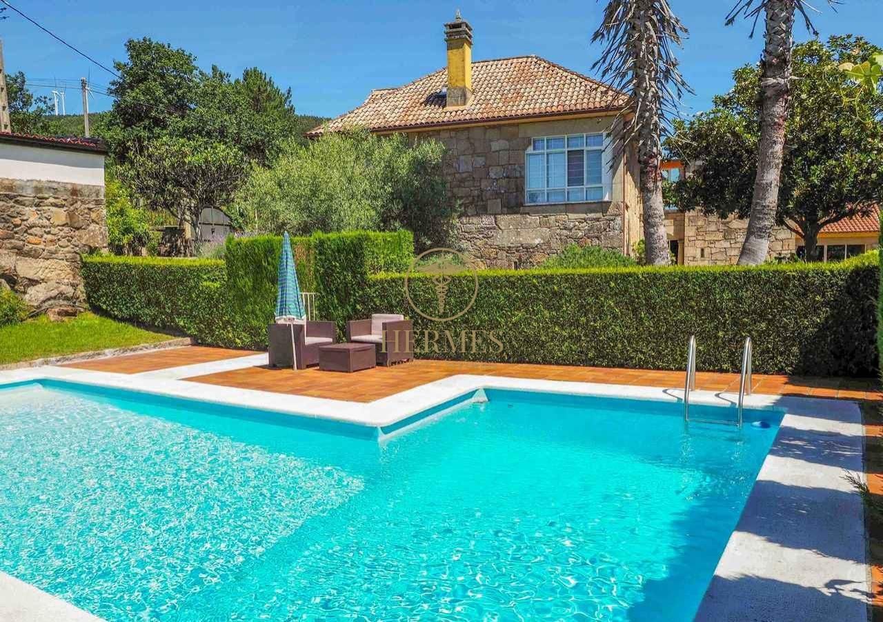 Jardí de Casa o xalet en venda en Vigo  amb Calefacció, Jardí privat i Terrassa