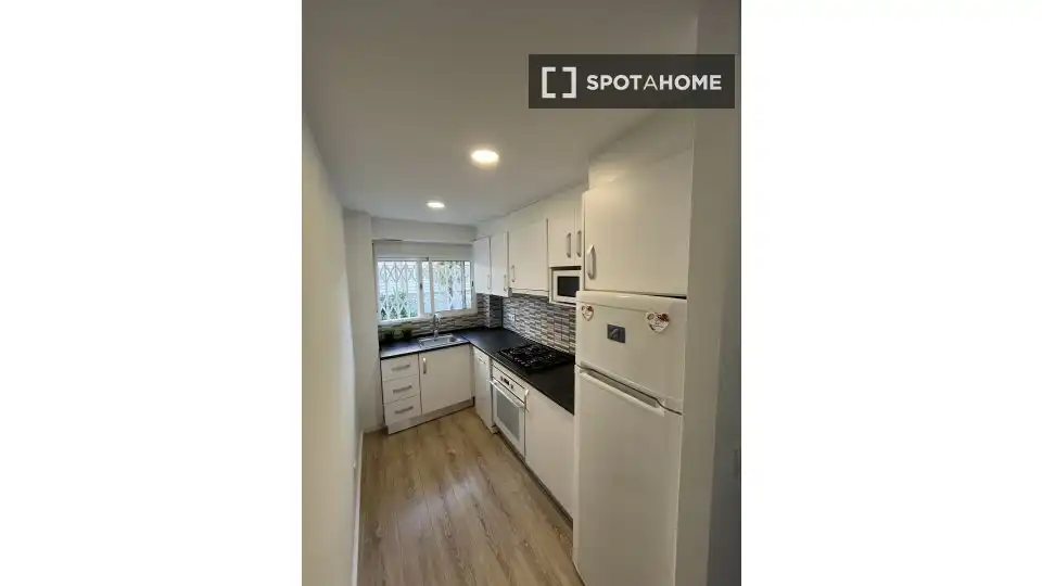 Exterior view of Flat for rent in Valencia  with Air Conditioner, Heating and Furnished