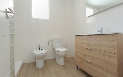Bathroom of Planta baja for sale in Onil