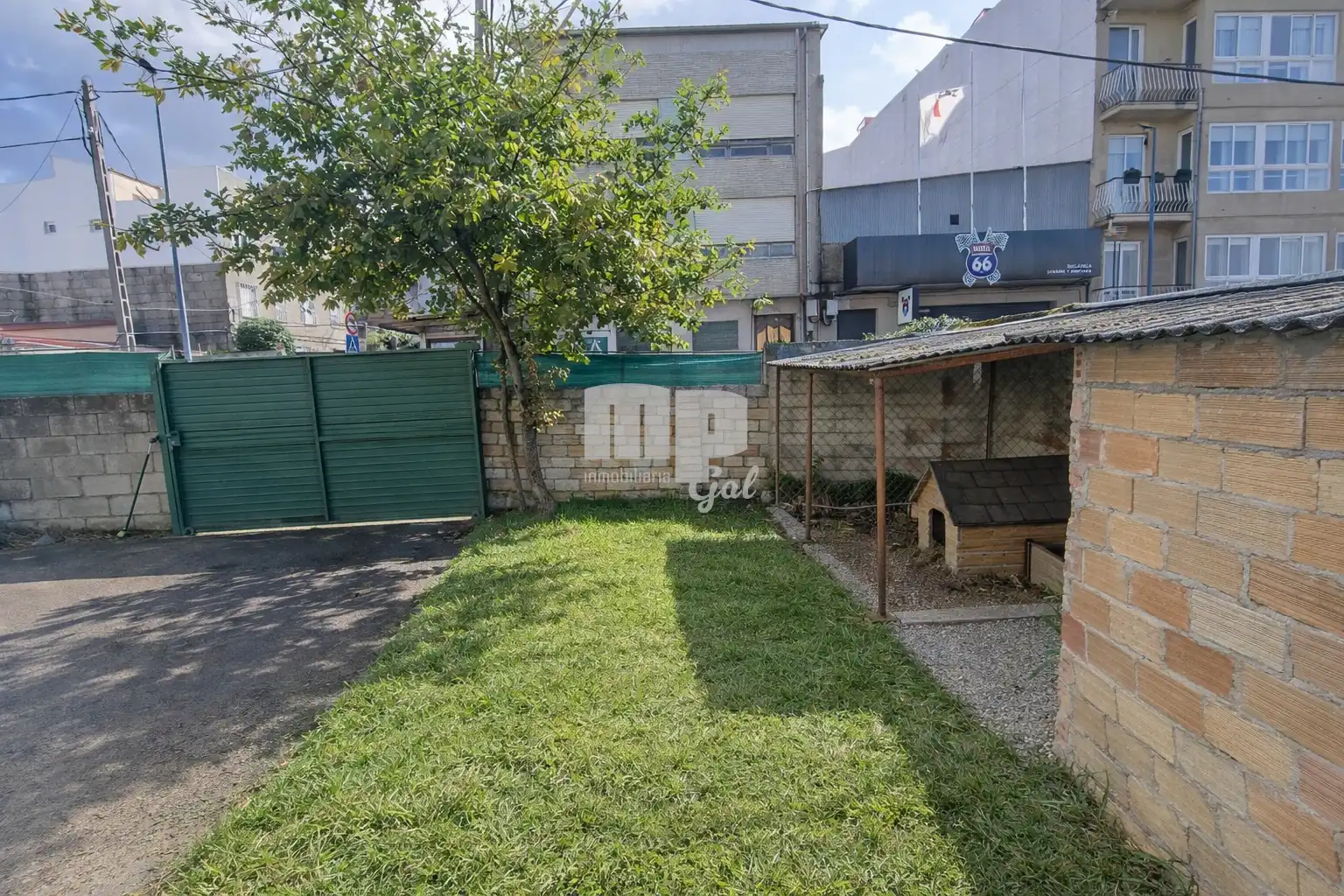 Garden of Houses for sale in Vigo 