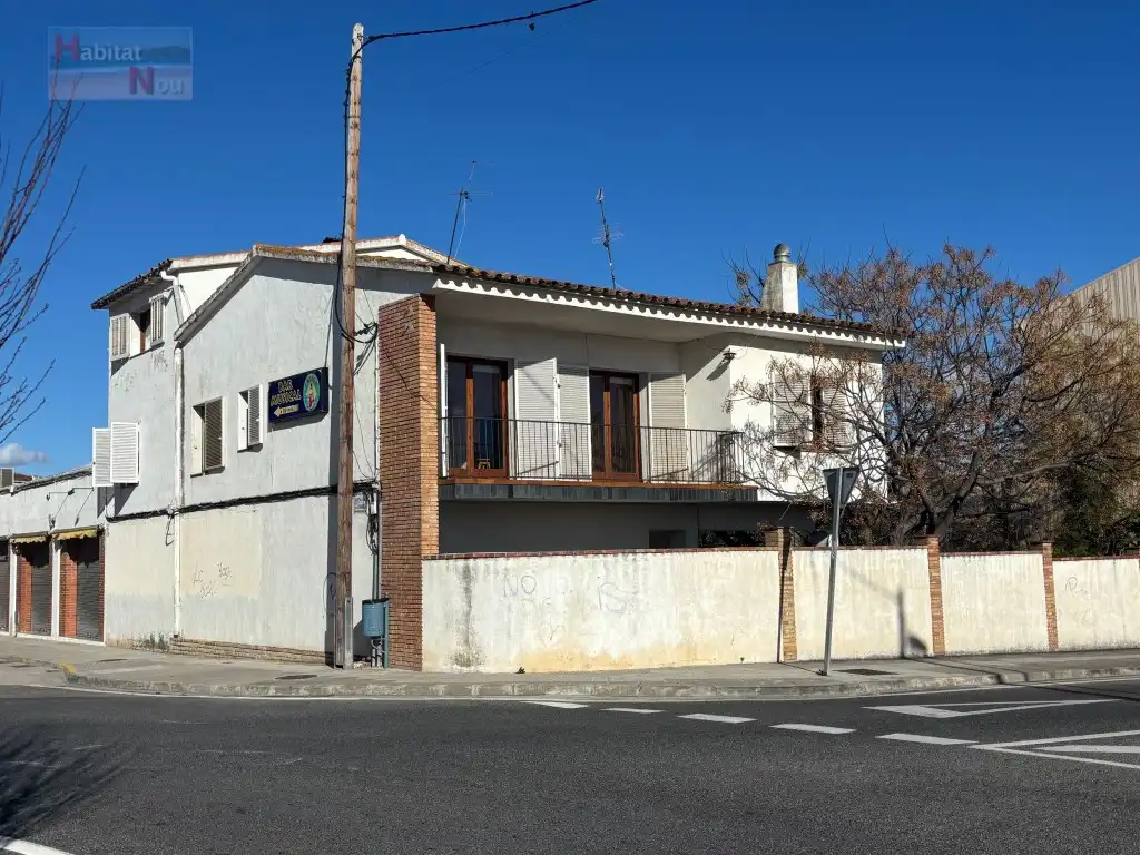 Vista exterior de Casa o chalet en venta en Llorenç del Penedès