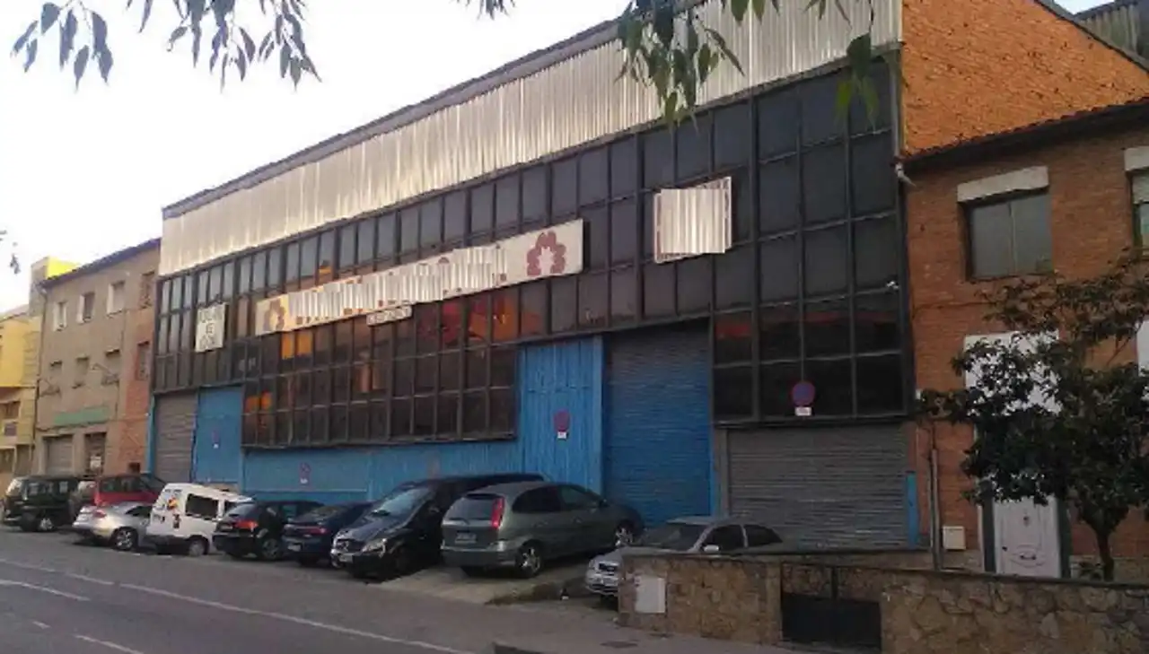Industrial building for sale in Carrer Sant Jaume, imagen 3