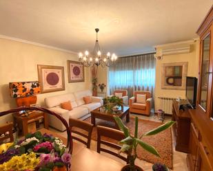 Flat for sale in Calle Mariscal Gutiérrez de Otero, Villaverde Alto