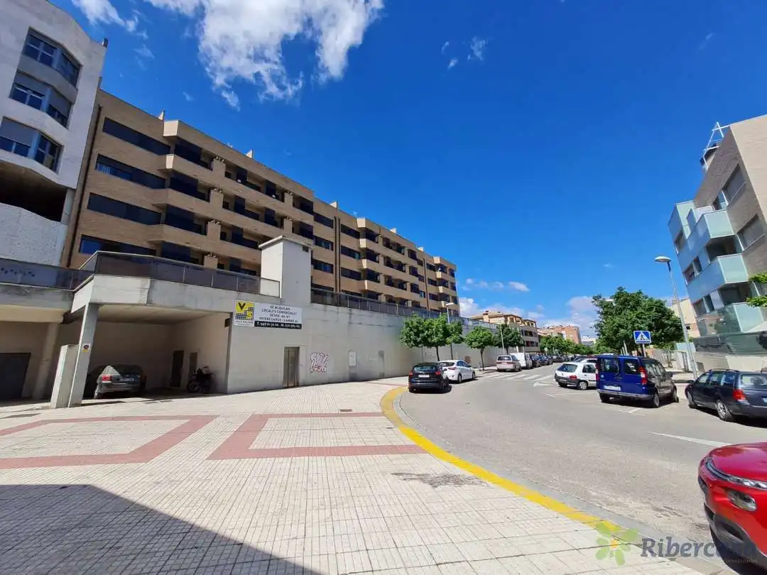 Parking de Ático en venta en Tudela con Calefacción, Terraza y Balcón