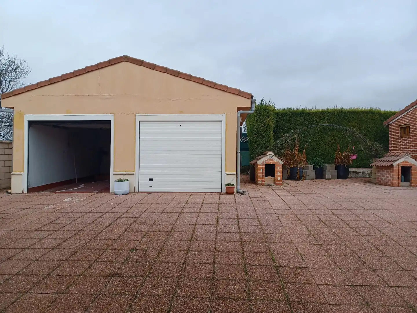Parking de Casa o chalet en venta en Renedo de Esgueva con Jardín privado