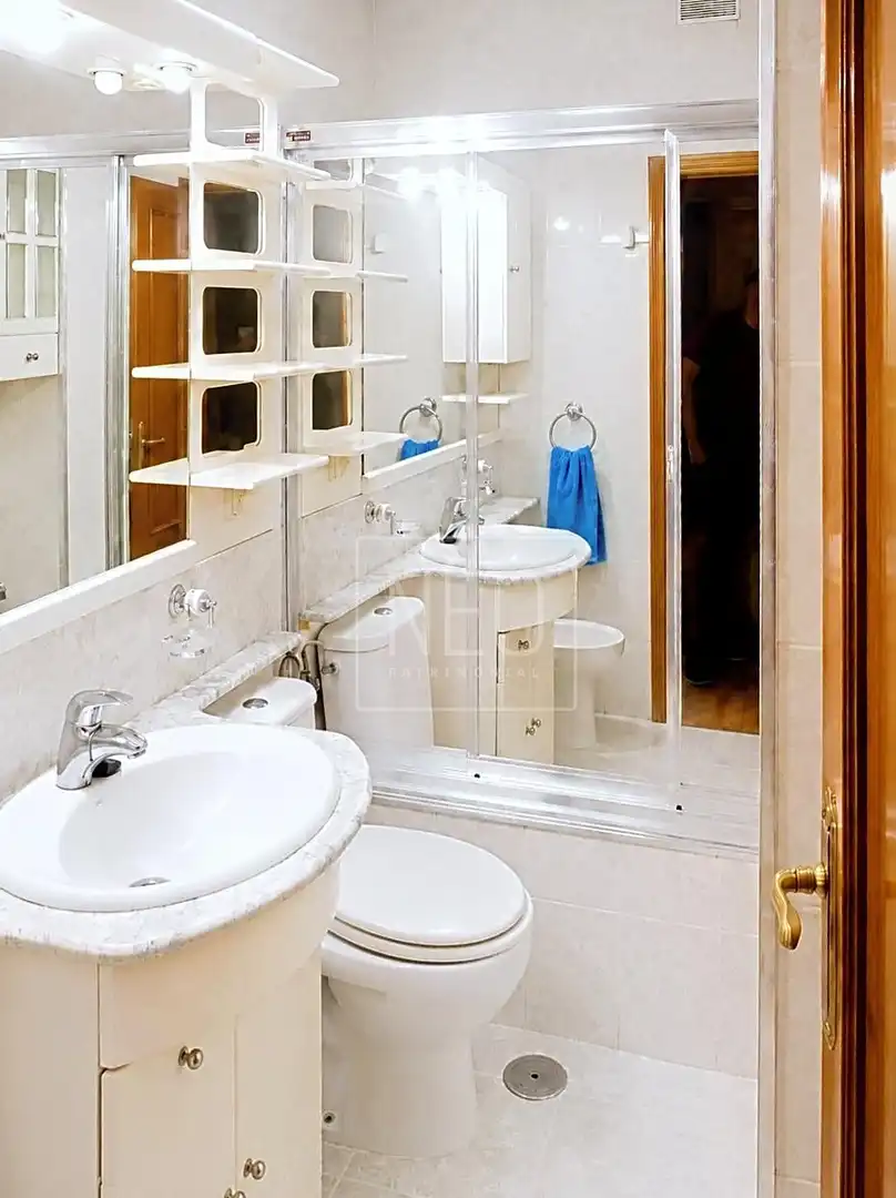 Bathroom of Flat for sale in Pinto  with Air Conditioner, Heating and Terrace