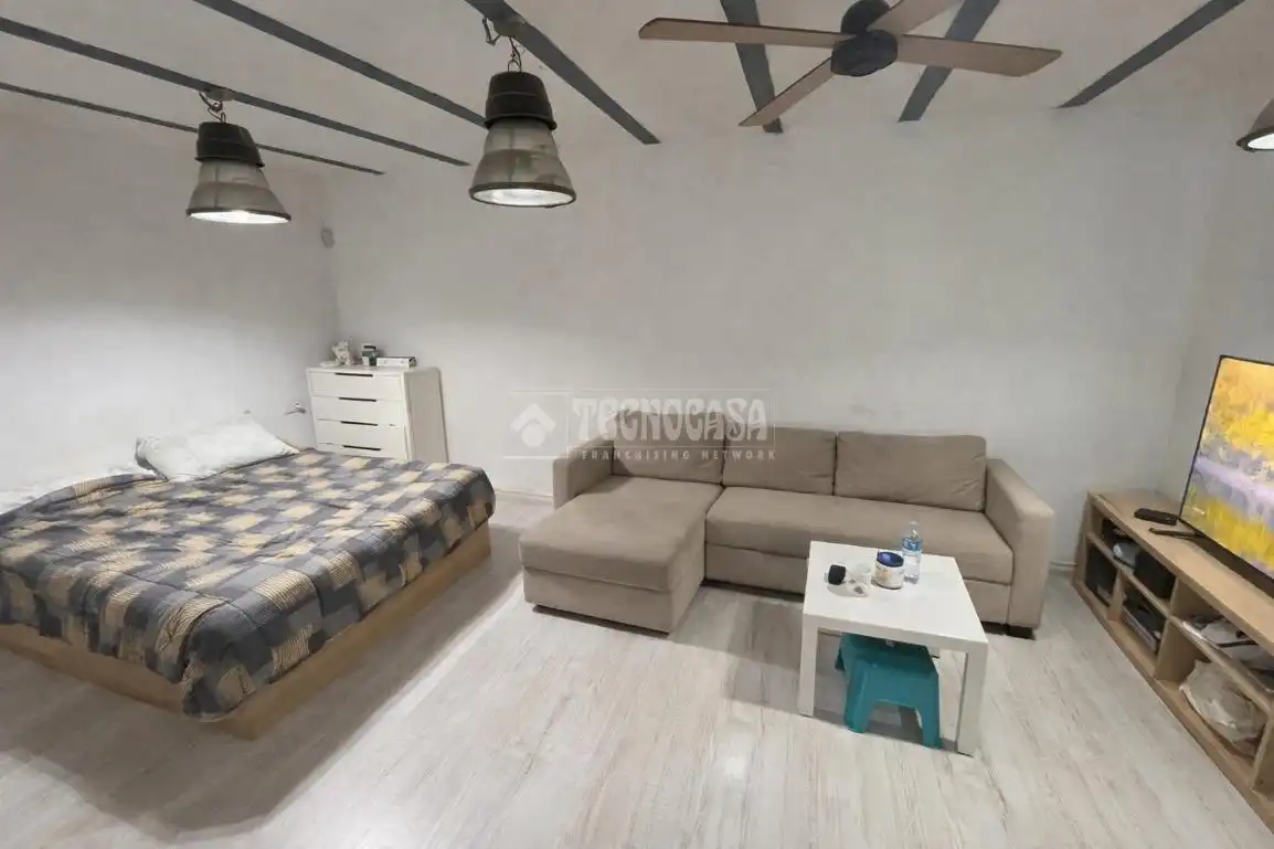 Habitación de Piso en venta en Esplugues de Llobregat