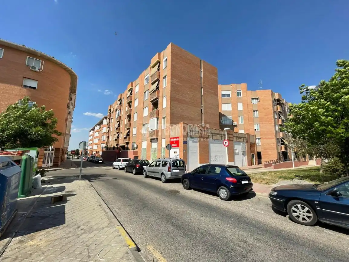 Vista exterior de Piso en venta en Arganda del Rey con Calefacción