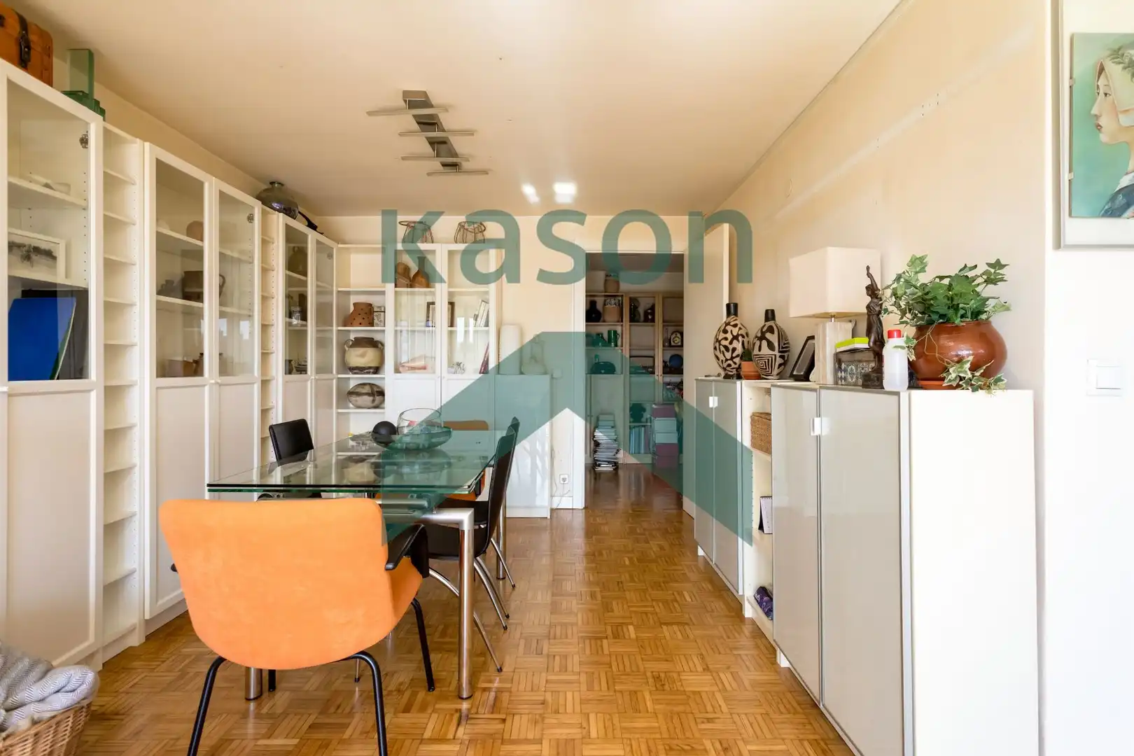 Menjador de Apartament en venda en Madrid amb Aire condicionat, Calefacció i Traster
