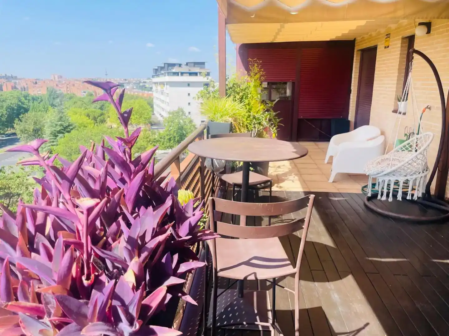 Terraza de Ático de alquiler en  Madrid Capital con Aire acondicionado y Piscina