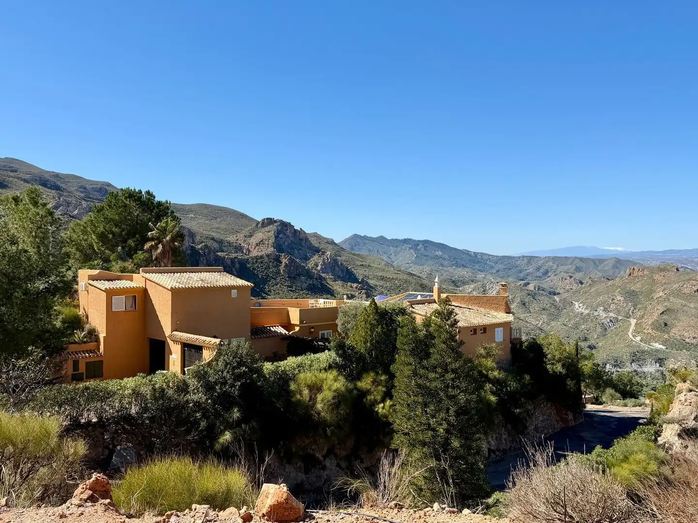 Vista exterior de Casa o xalet en venda en Turre amb Aire condicionat, Terrassa i Traster