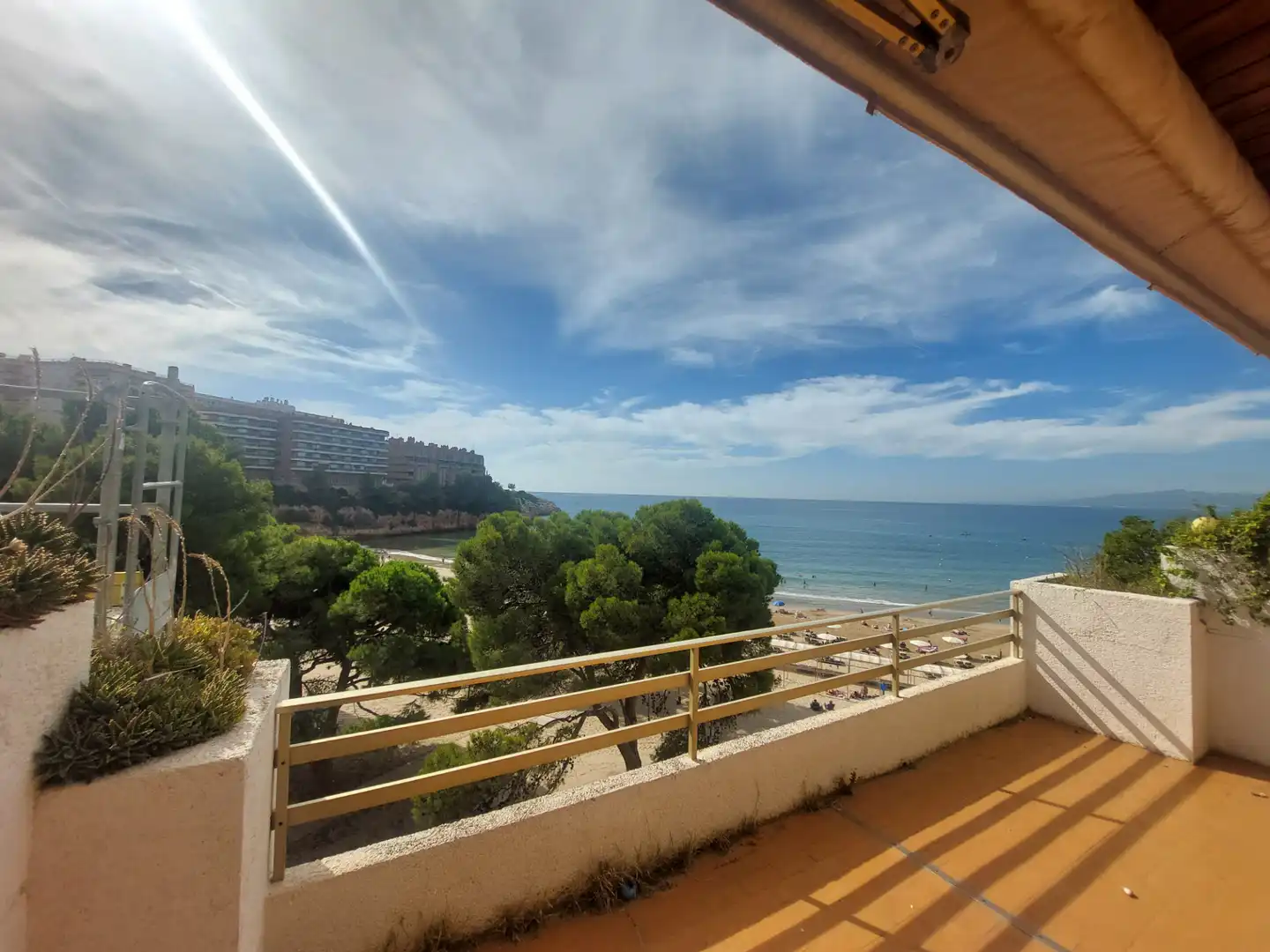 Vista exterior de Apartamento en venta en Salou con Terraza, Amueblado y Piscina comunitaria