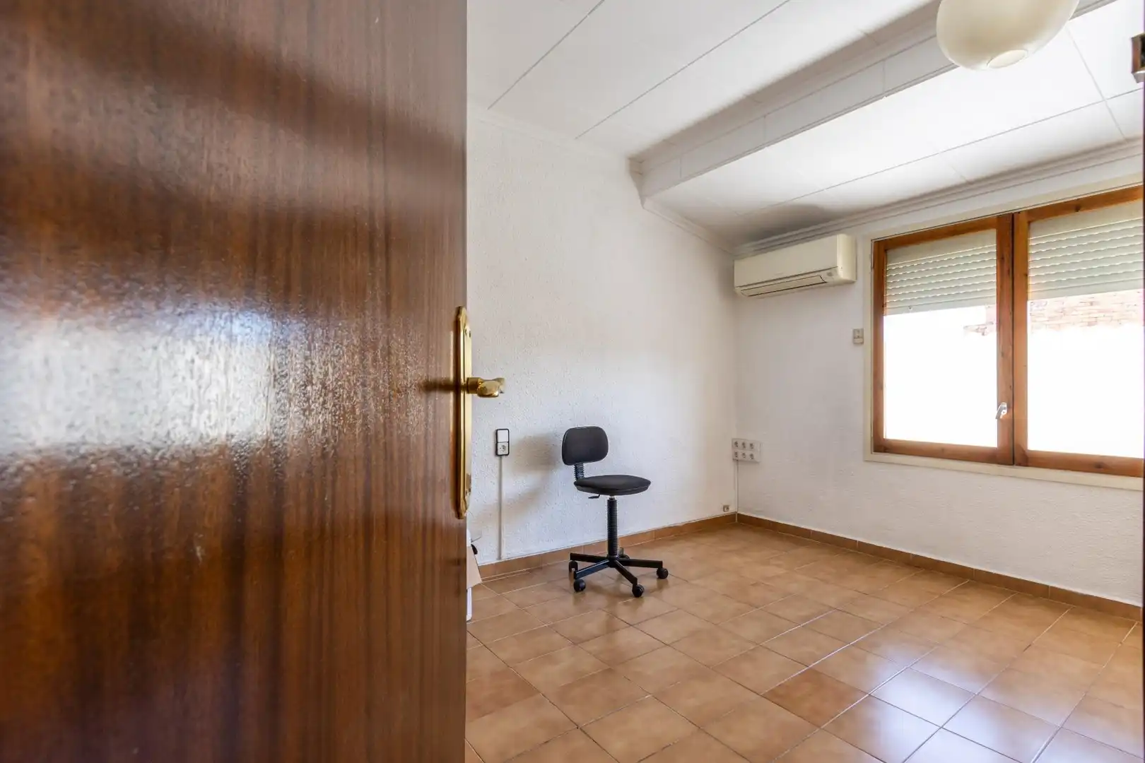 Detached homes for sale in Sabadell  with Air Conditioner and Heating