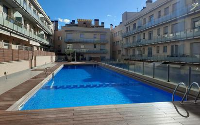 Swimming pool of Flat for sale in La Garriga