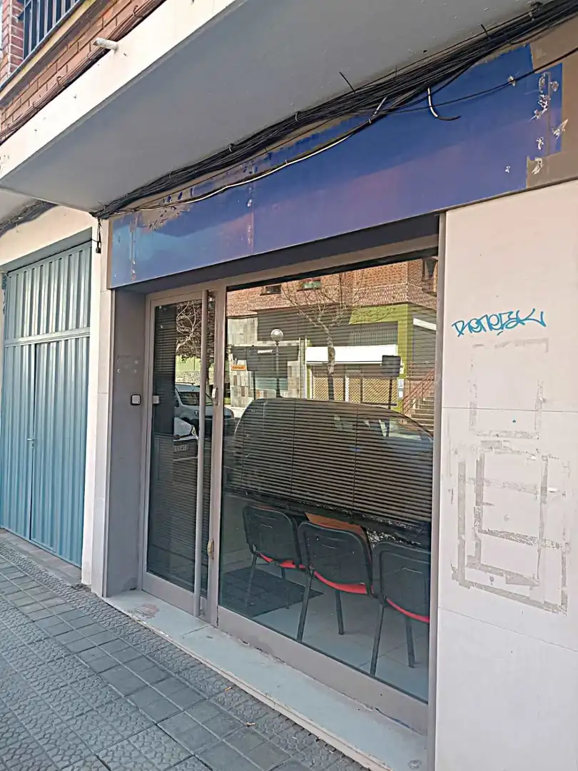 Local commercial à vendre à Valle de Trápaga-Trapagaran, imagen 3