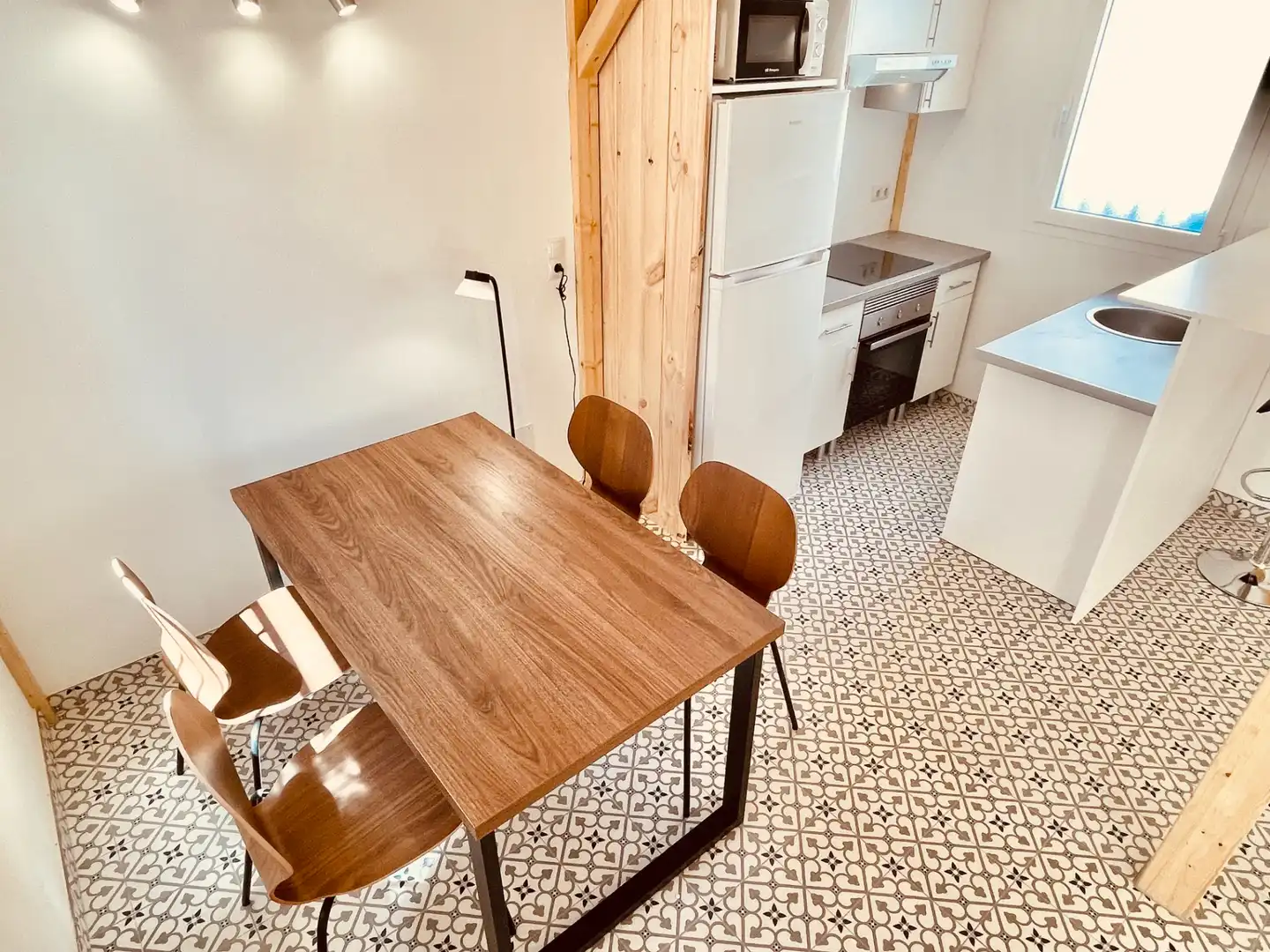 Cocina de Dúplex de alquiler en Madrid con Aire acondicionado, Terraza y Amueblado