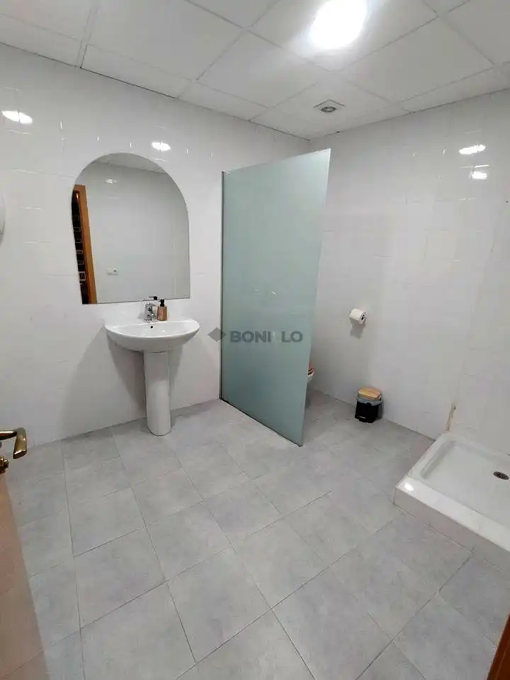Nave industrial en venta en Zaragoza, El Pinar - San León - Las Viñas