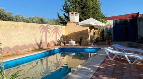 Se vende casa con terreno y piscina en El Margen. Cúllar. Granada.