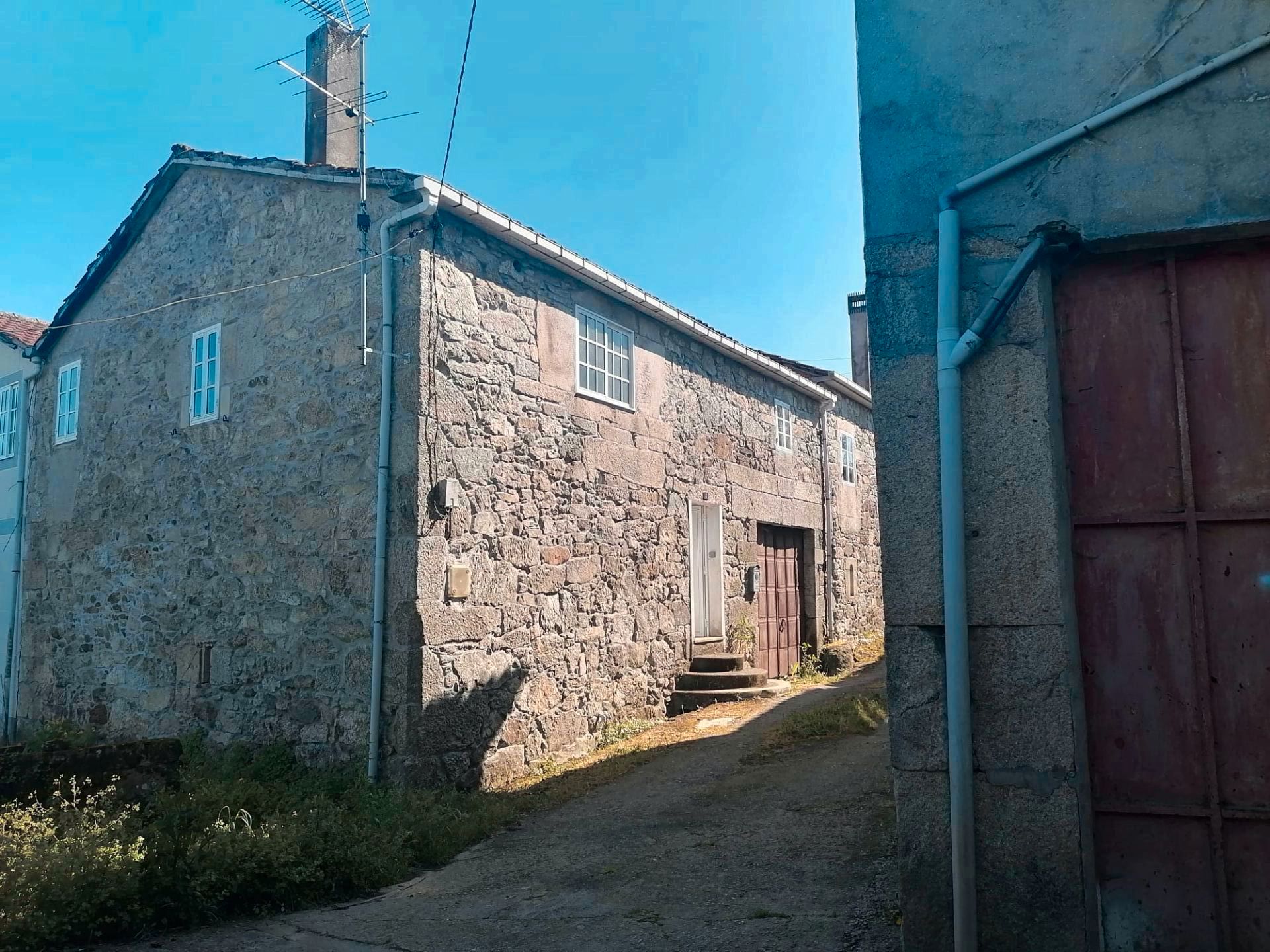 Exterior view of Country house for sale in Chantada  with Heating, Private garden and Furnished