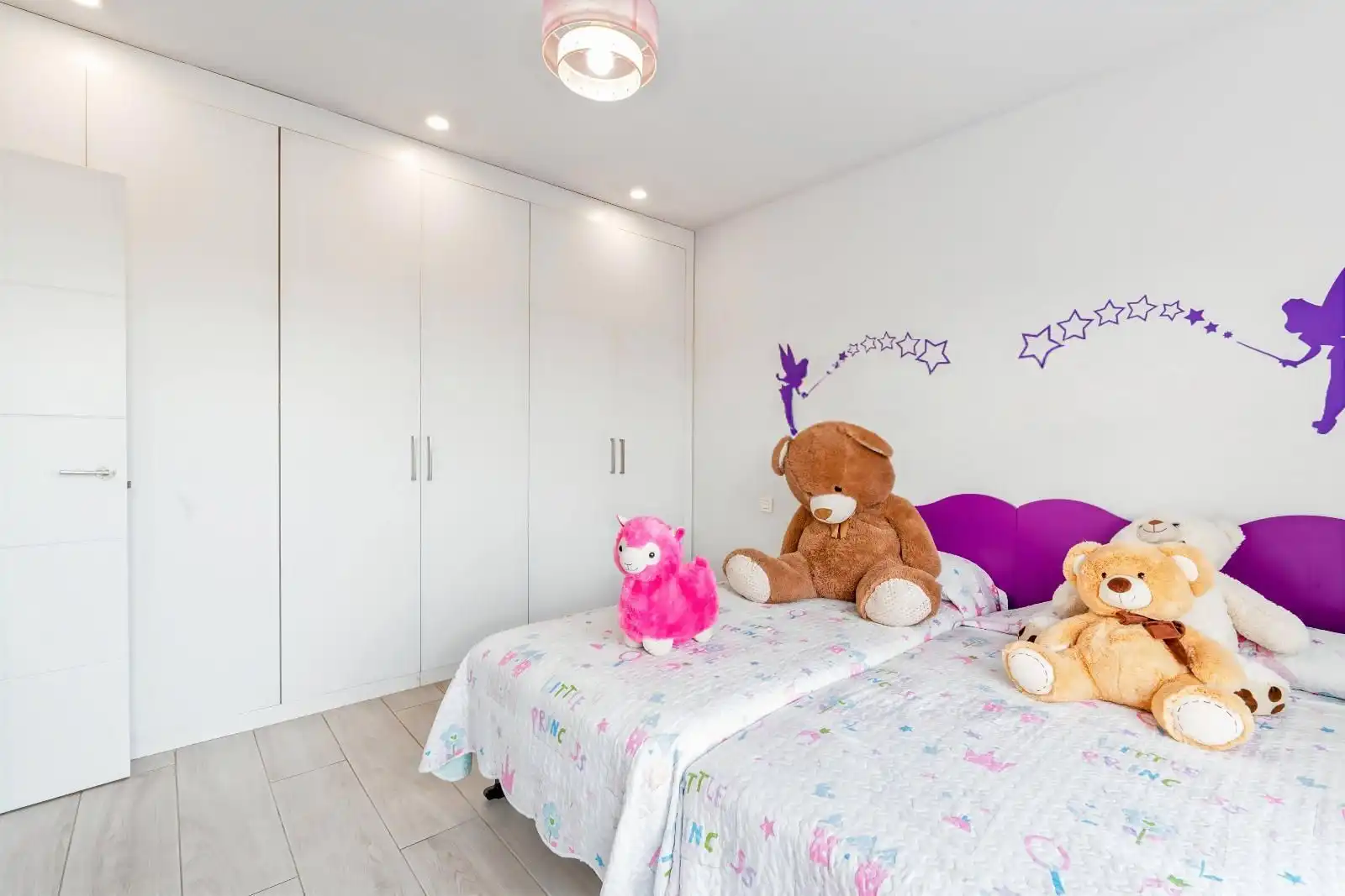 Habitación de Ático en venta en Rivas-Vaciamadrid con Terraza y Piscina comunitaria
