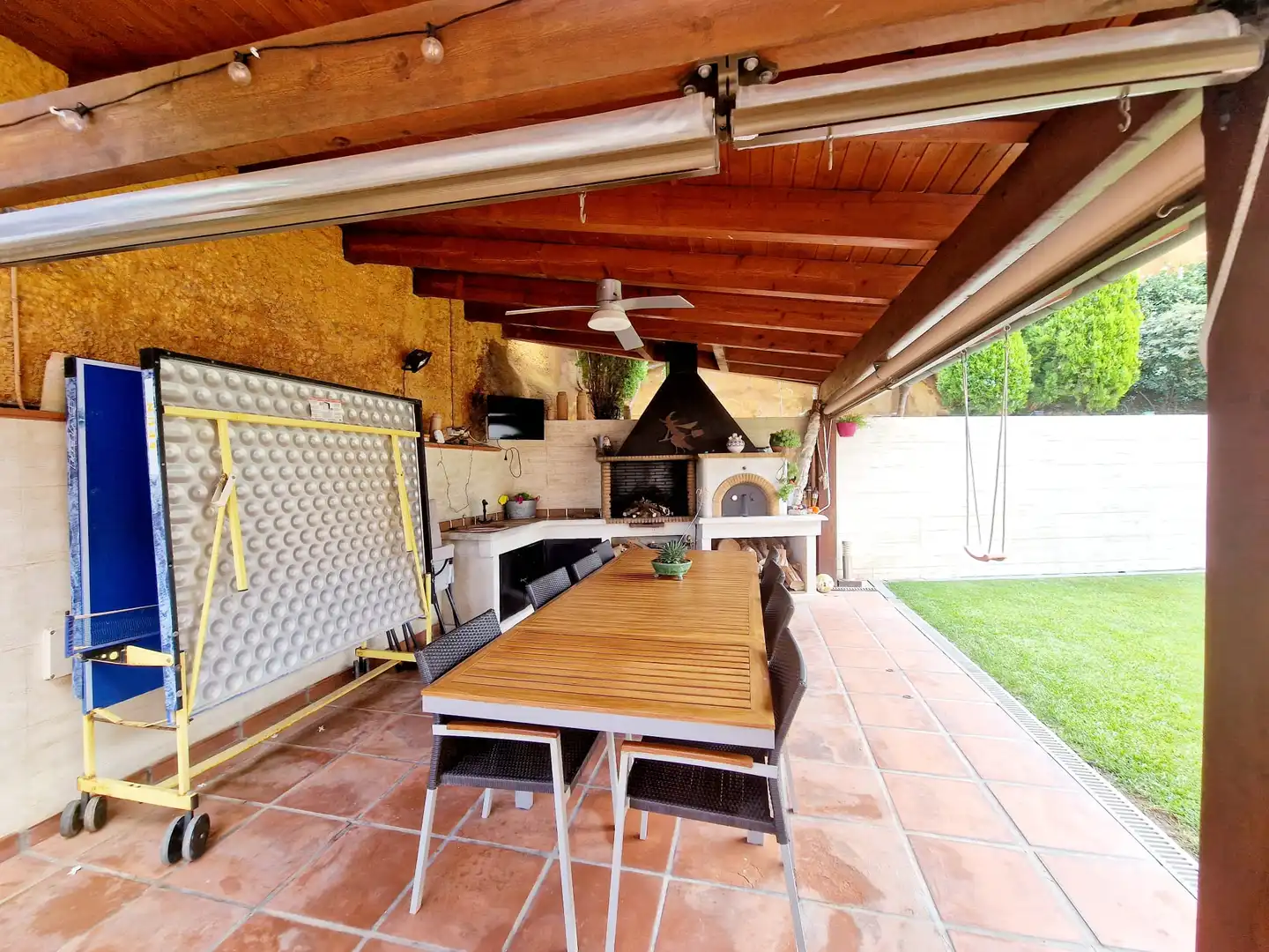 Terrassa de Casa o xalet en venda en Sant Boi de Llobregat amb Aire condicionat, Calefacció i Moblat
