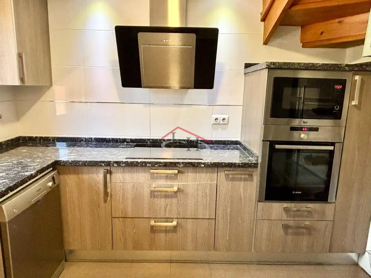 Cocina de Casa adosada en venta en Sariegos con Calefacción, Jardín privado y Terraza