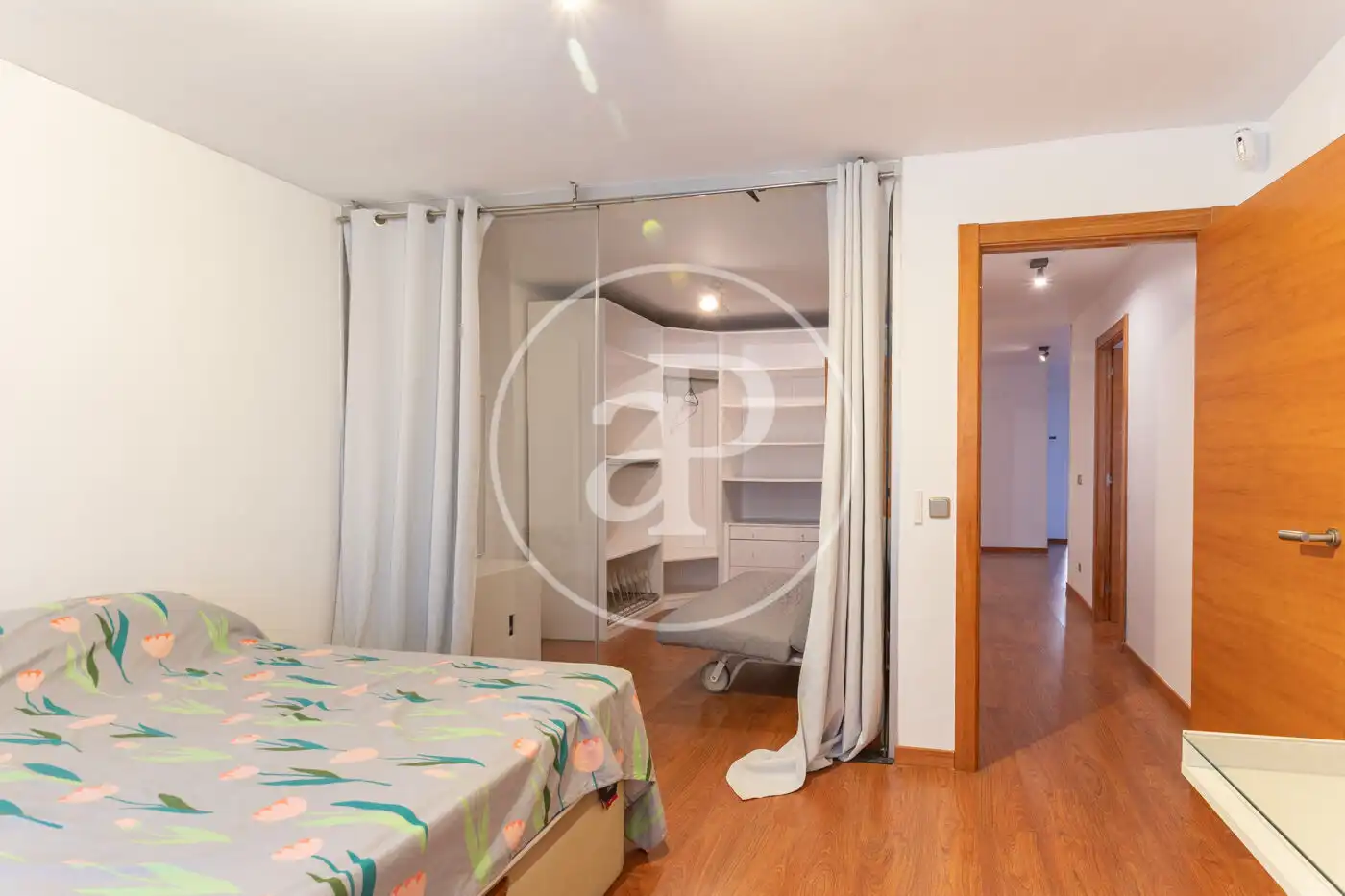 Schlafzimmer von Wohnung zur Miete in Barcelona mit Heizung und Möbliert