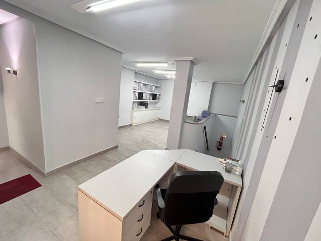Local comercial en Venta en Avenida María Auxiliadora en Centro - La Costilla