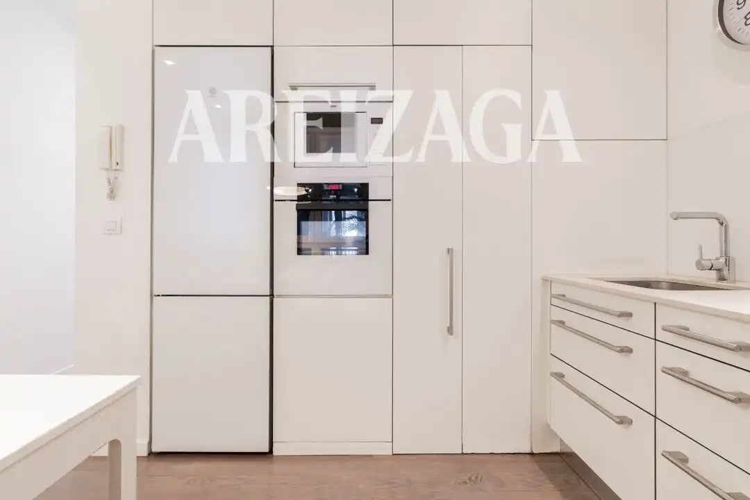 Küche von Wohnung zum Verkauf in Donostia - San Sebastián  mit Heizung