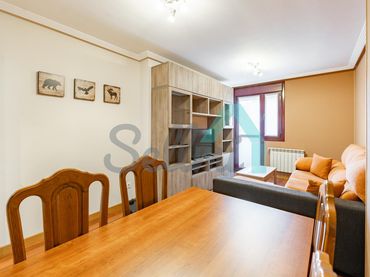 Flat with lift to rent in Calle Puerto San Isidro