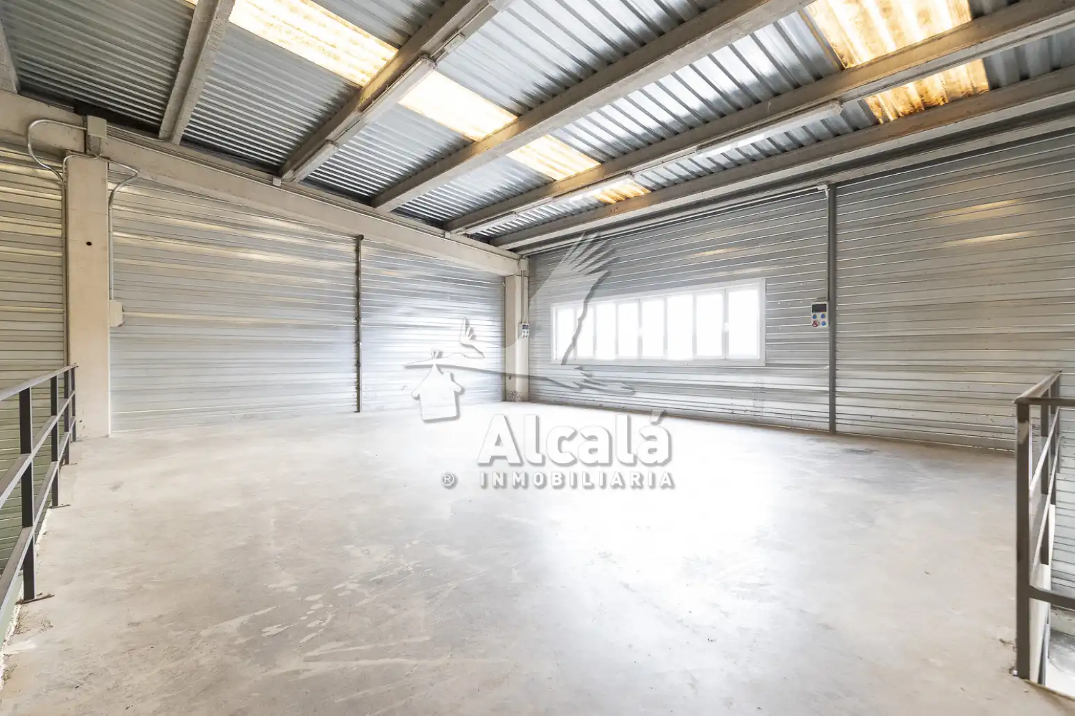 Industrial buildings for sale in Daganzo de Arriba, Madrid