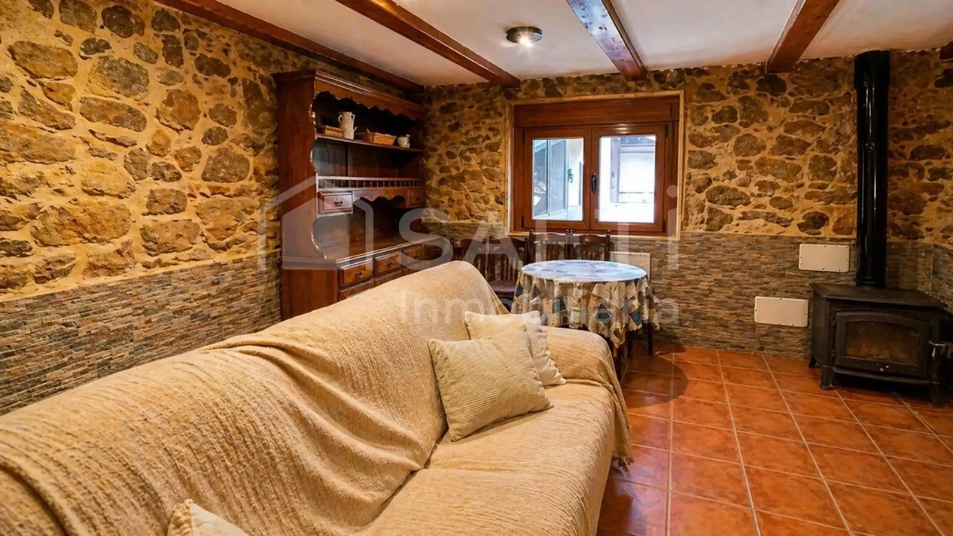Sala de estar de Finca rústica en venta en Bermellar