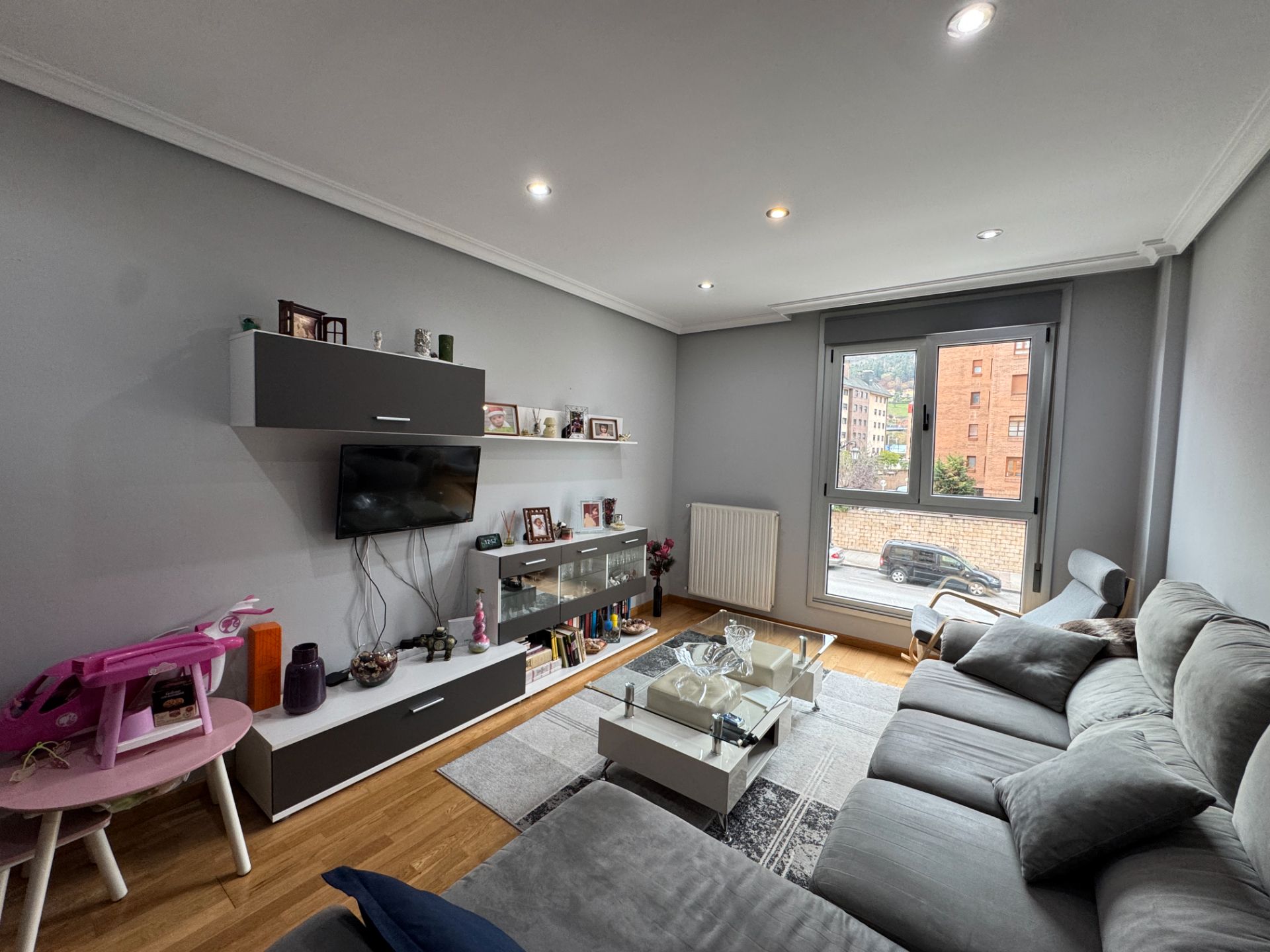 Pis en venda a Calle Daniel Moyano, 8, Corredoría - La Carisa - Prado de La Vega