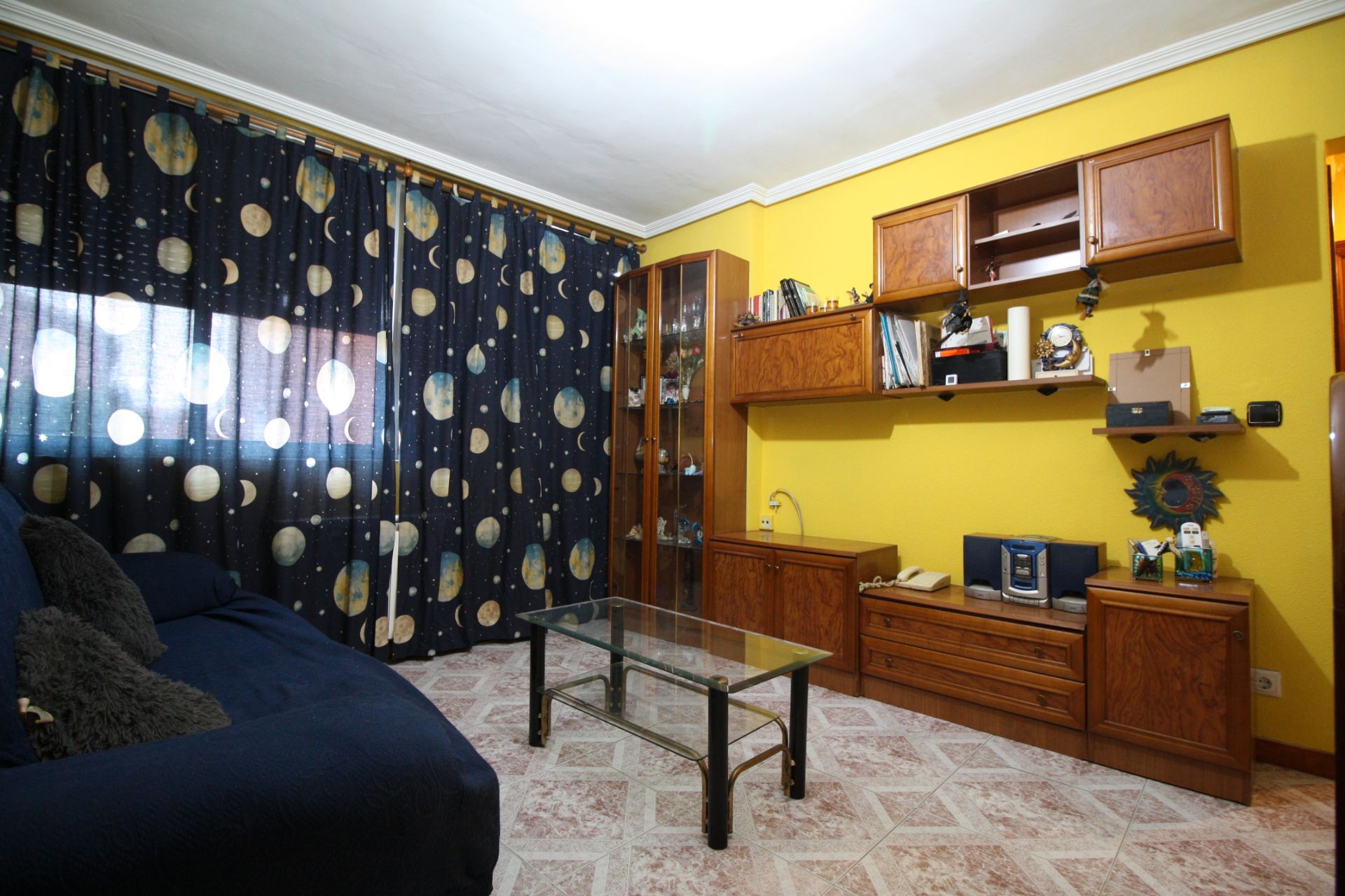 Sala d'estar de Pis en venda en Valladolid Capital amb Aire condicionat, Calefacció i Forn