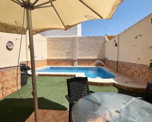 Piscina de Casa o xalet en venda en Aguadulce (Sevilla) amb Traster i Piscina