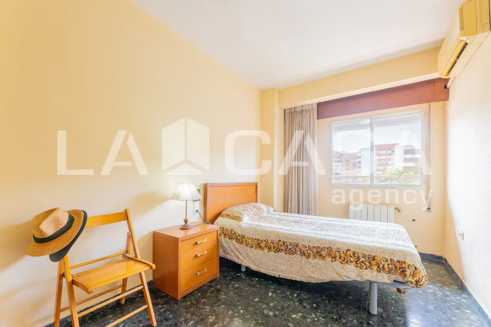 Piso con terraza en venta en Plaça de Fra Lluís Colomer, imagen 8
