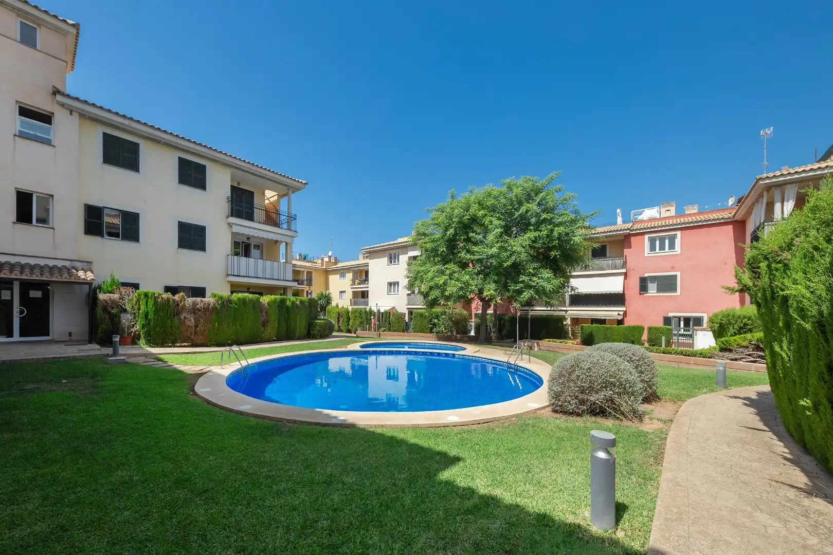 Swimming pool of Flat for sale in Llucmajor  with Air Conditioner, Heating and Private garden