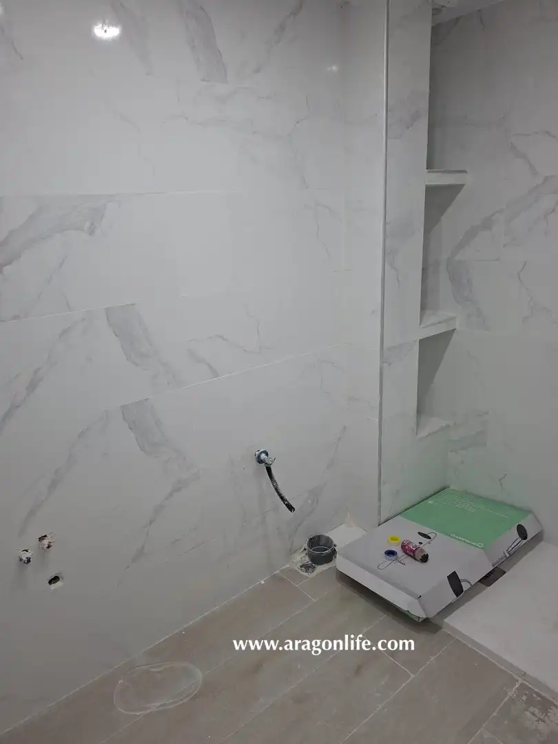 Baño de Piso en venta en Caspe con Calefacción, Terraza y Balcón