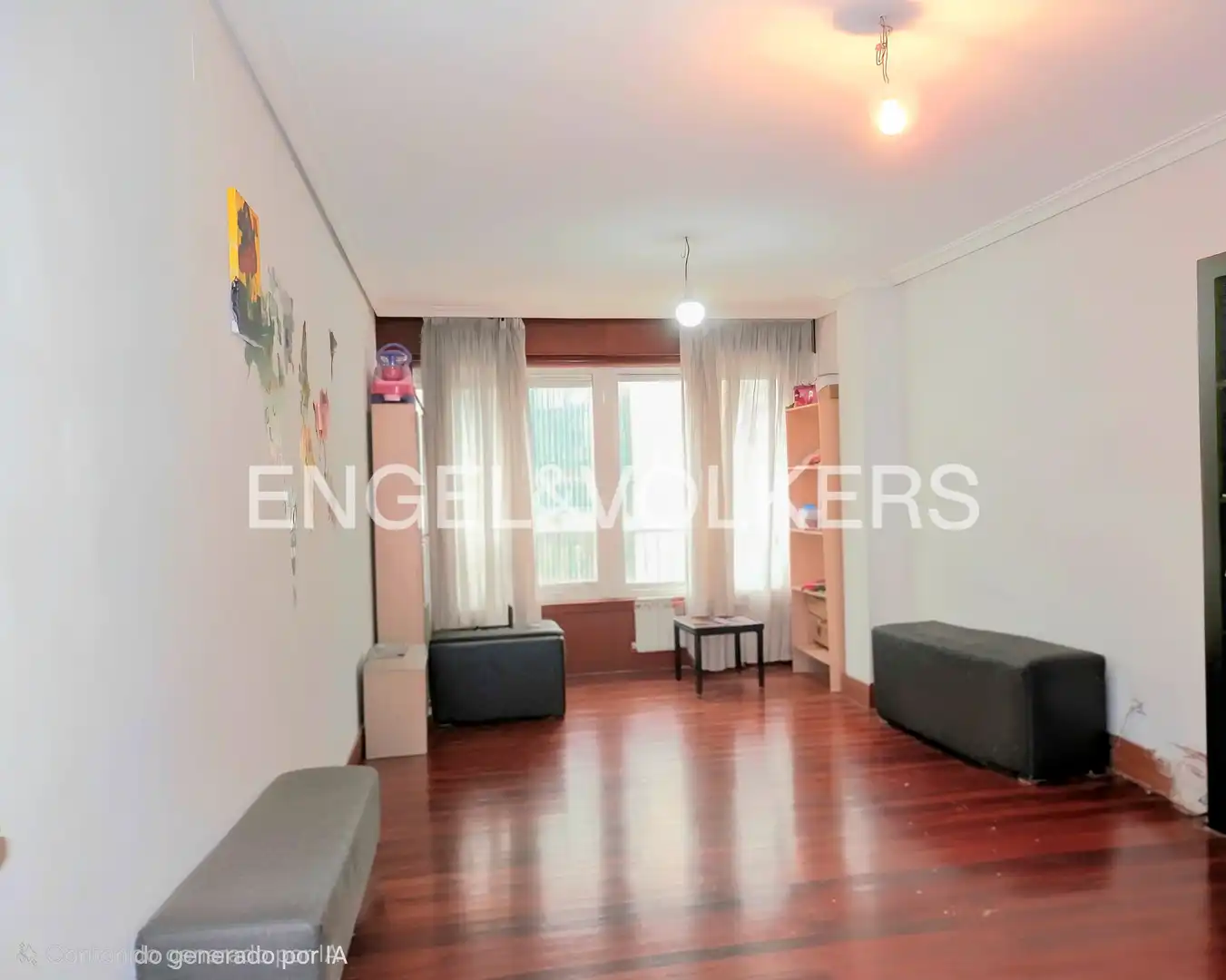 Living room of Flat for sale in Vigo   with Heating, Parquet flooring and Storage room