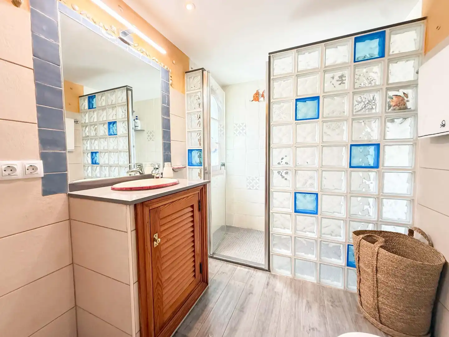 Flat for sale in Calle ISABEL MONTANER, imagen 9